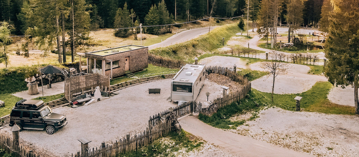 Bytt luksushotell med Adria Astella 904 HP