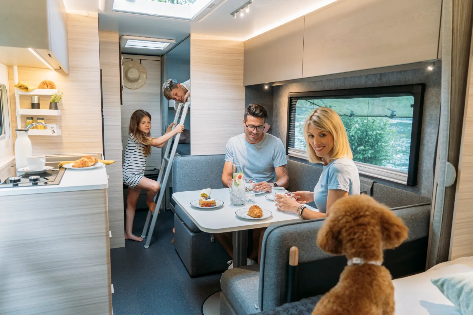 Adria Altea – campingvogn med smarte planløsninger for komfortabelt opphold.