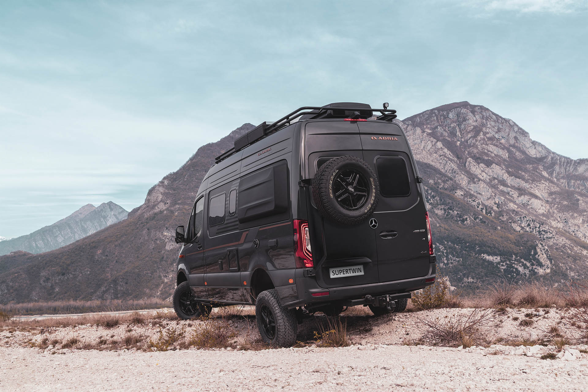L'Adria Supertwin est le premier 4x4 basé sur Mercedes